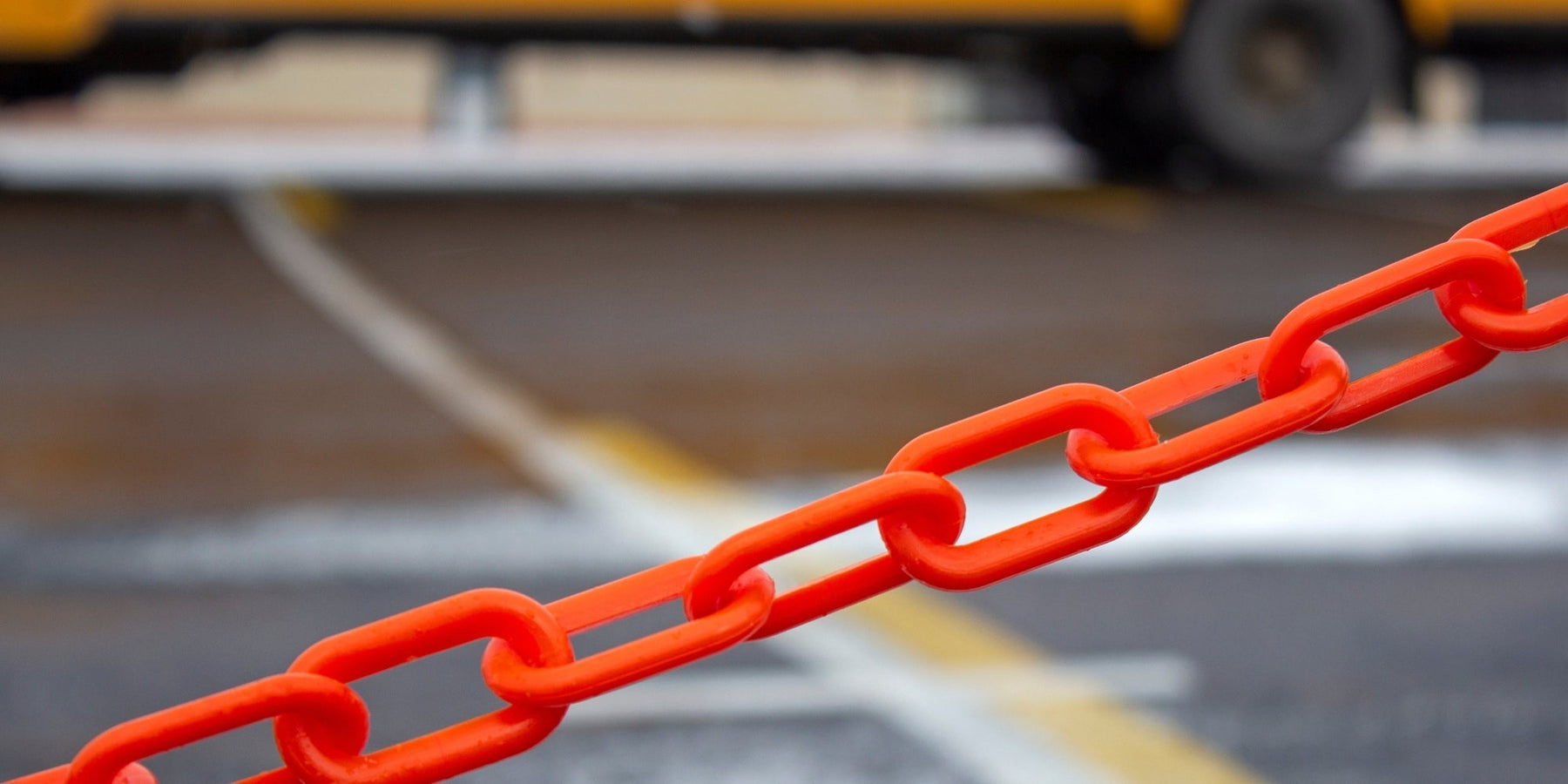 Mr. Chain: Leading the Way in Safety with Quality Plastic Chain for Schools